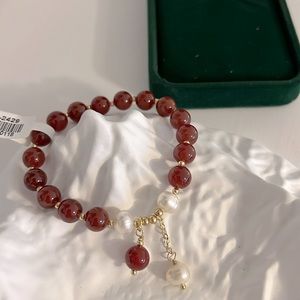 Onyx with Pearl Bracelet